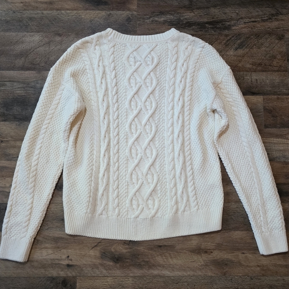 Abercrombie & Fitch Women's Ivory Cable Knit Sweater Size Medium - Picture 6 of 8